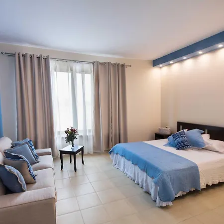 Nv - Sea Front Av Apartament Nikiana