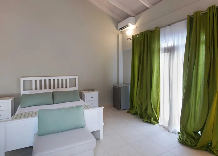 Nv - Sea Front Av 니키아나