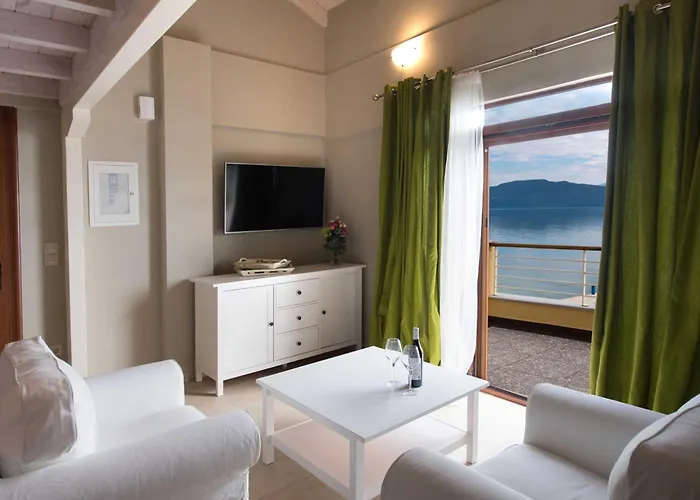 Nv - Sea Front Av 아파트 니키아나